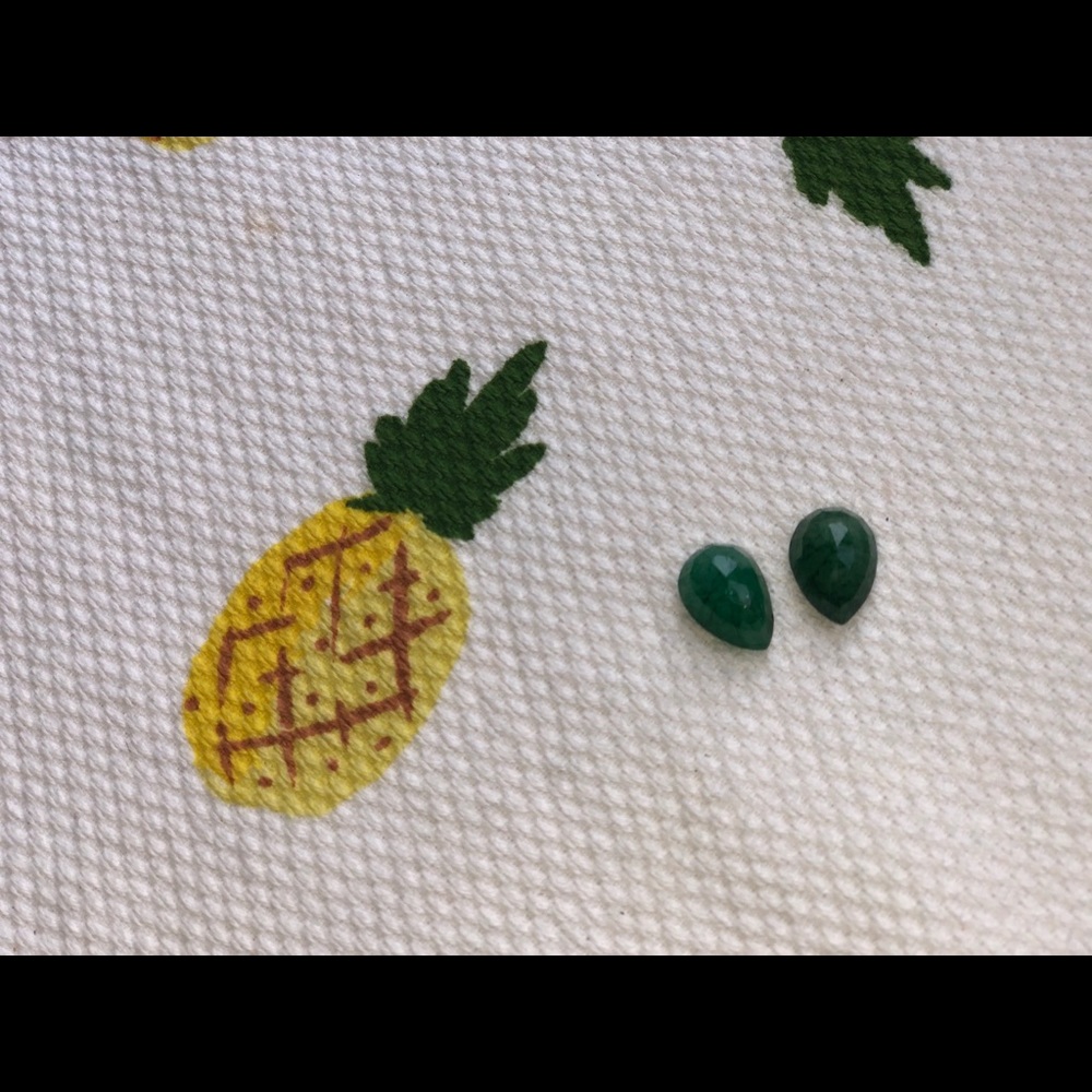Pear Shape Loose Emerald Gemstone (Pair of 2) - Picture 6 of 9